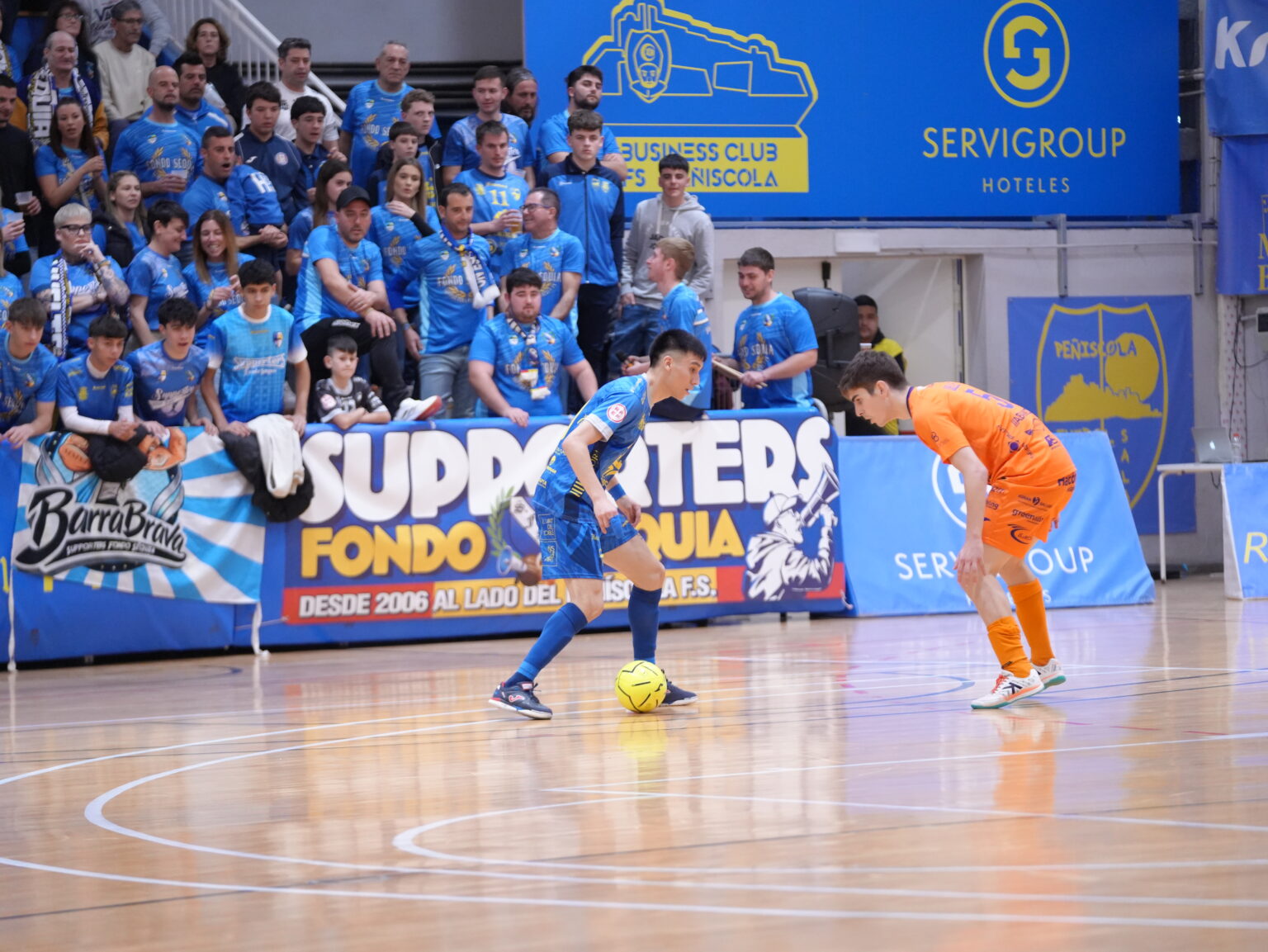 El Servigroup Peñíscola sufre ante Burela su primera derrota en casa (1-4)