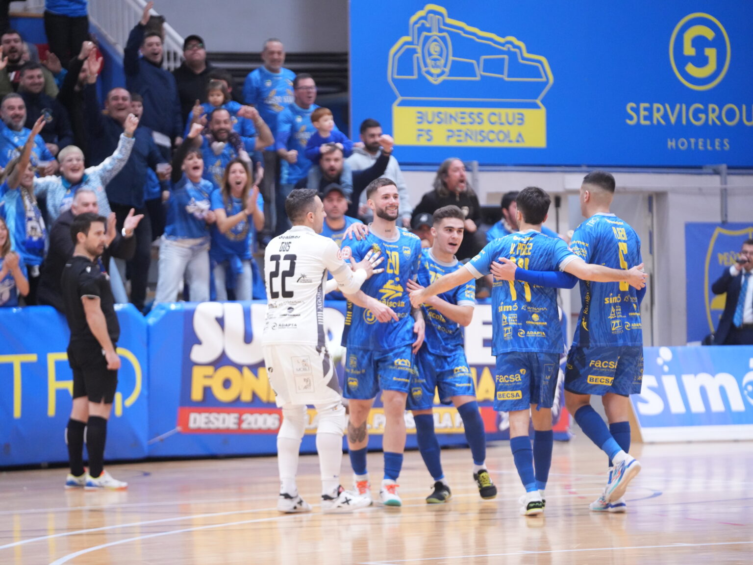 Remontada y a la final de la Supercopa Comunitat (8-6)